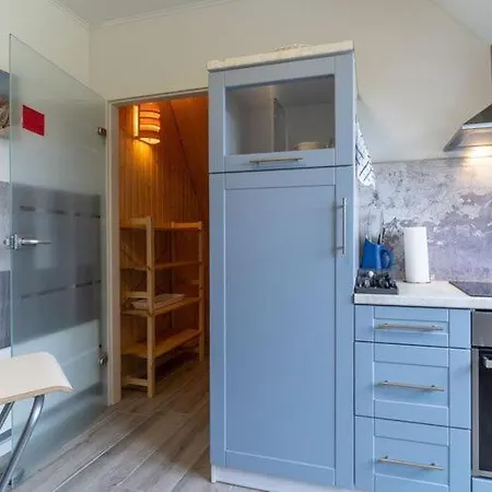 Apartment Coastal Air In Tating