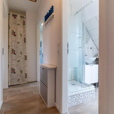 Kuestenluft In * Tating